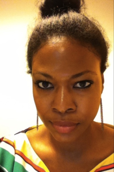 ThisThatBeauty wears Guerlain Terracotta Khôl Kajal